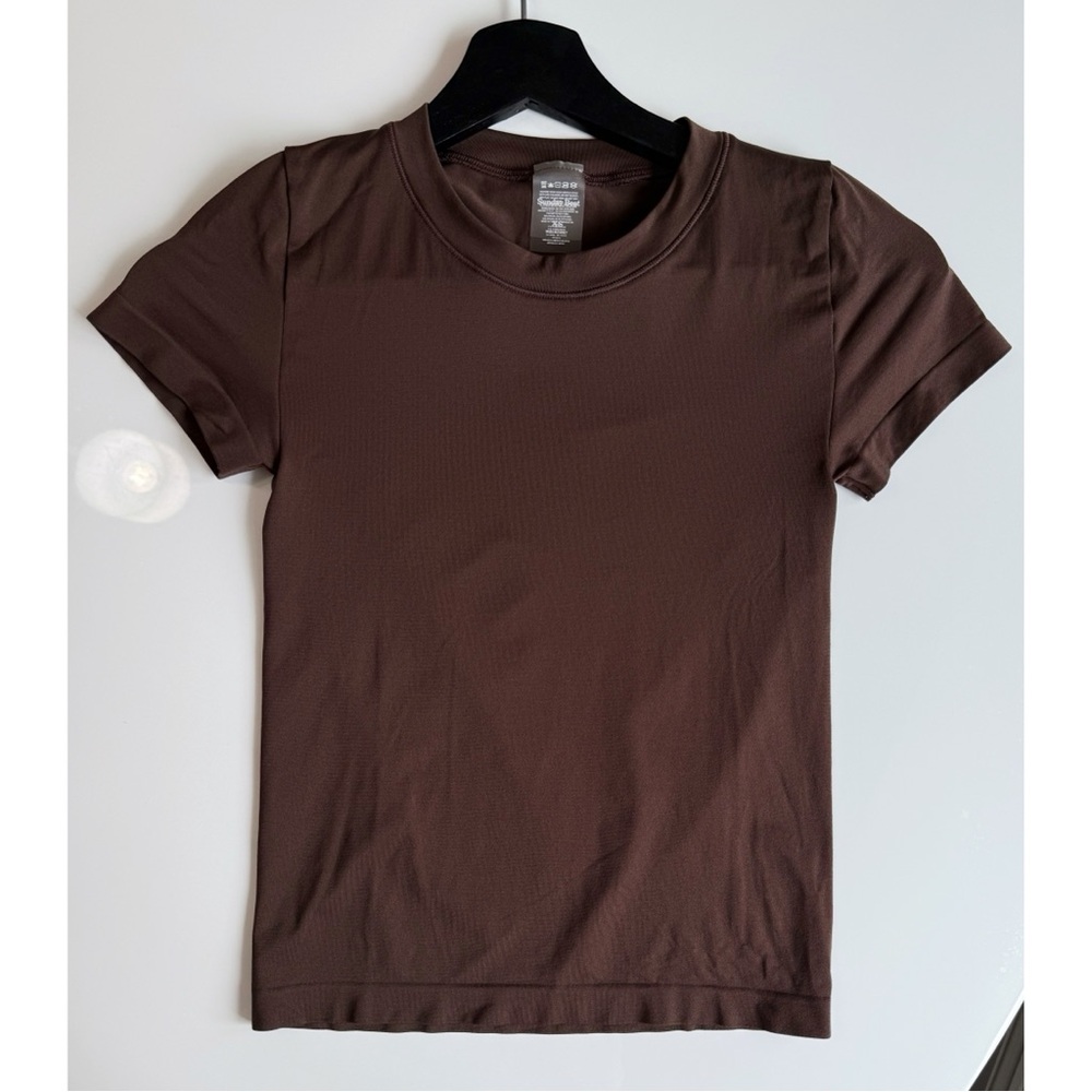 FLASH SALE⚡️Sunday Best Daisy Seamless Tee